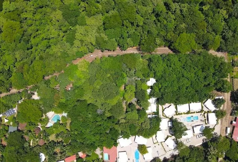 Lomakeskus Las Avellanas Villas