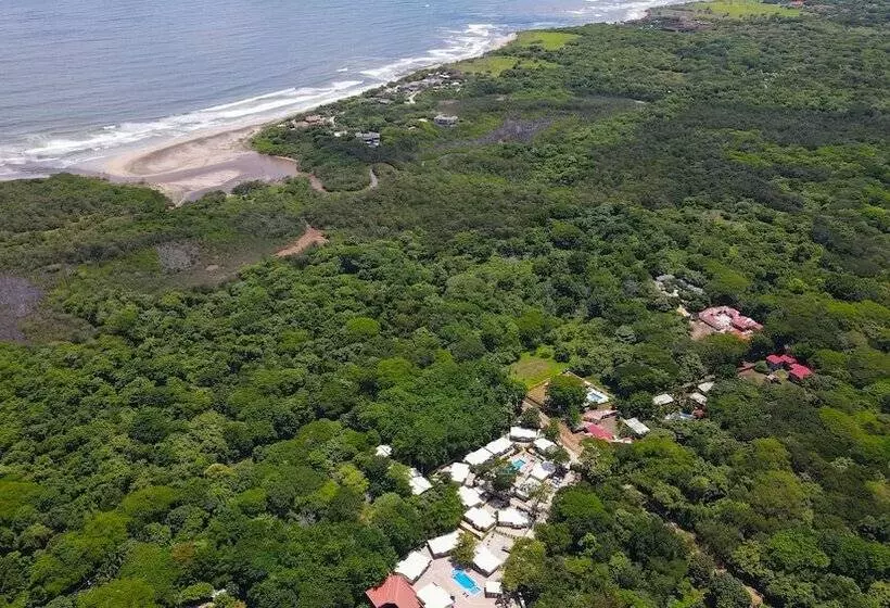 Lomakeskus Las Avellanas Villas