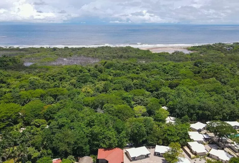 Lomakeskus Las Avellanas Villas