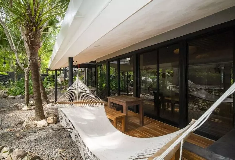 Lomakeskus Las Avellanas Villas
