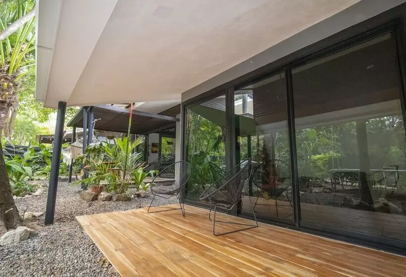 Lomakeskus Las Avellanas Villas