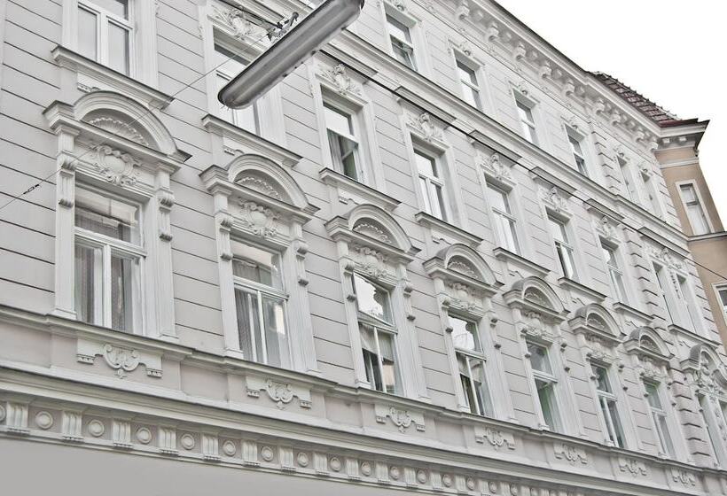 Royal Resort Apartments Westbahnhof