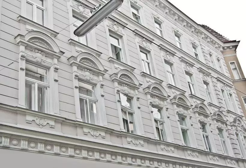 Royal Resort Apartments Westbahnhof