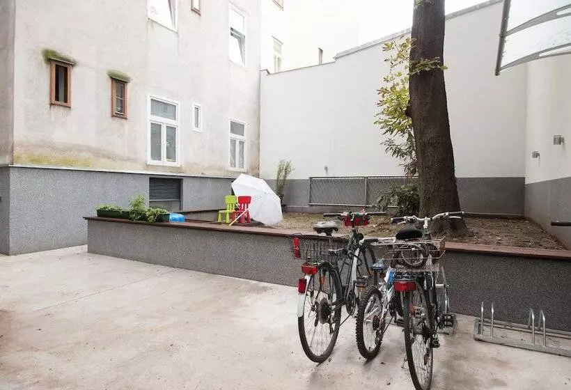 Royal Resort Apartments Westbahnhof