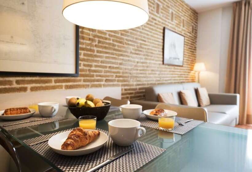 Serennia Cest Apartamentos Arc De Triomf