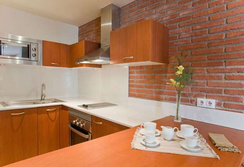 Serennia Cest Apartamentos Arc De Triomf