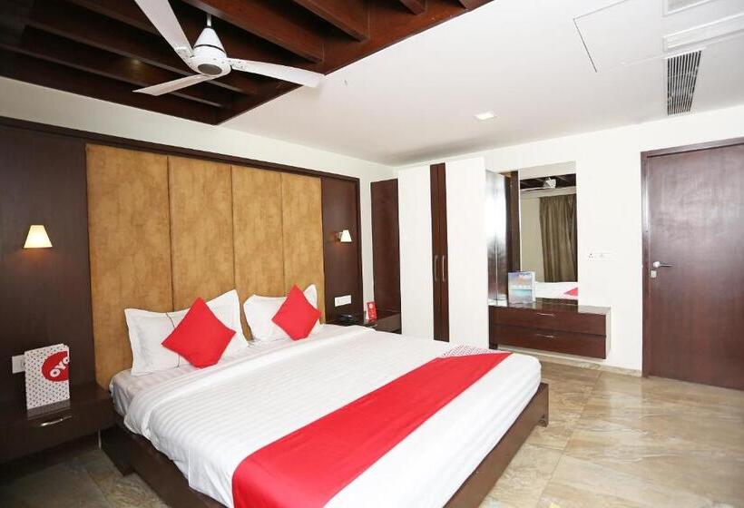 Hotelli Oyo 5561  Cambean