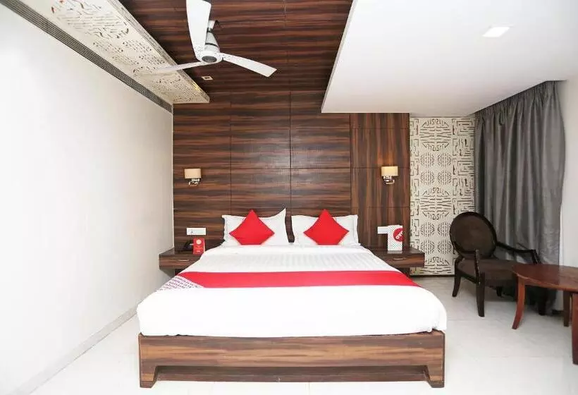 Hotelli Oyo 5561  Cambean