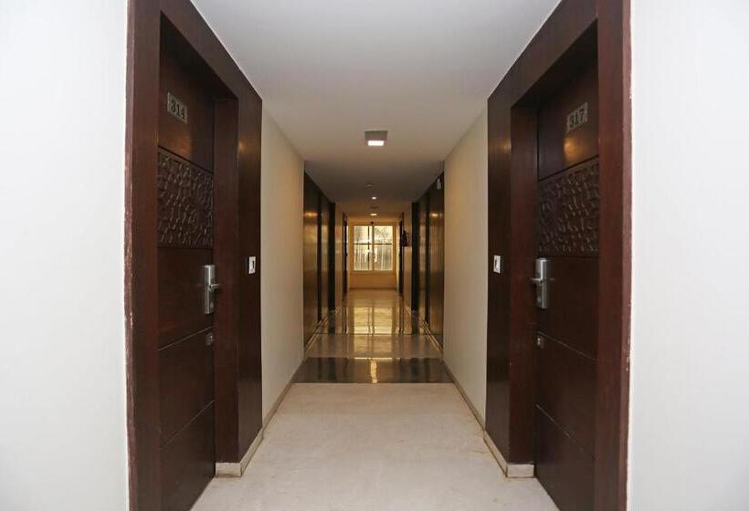 Hotelli Oyo 5561  Cambean