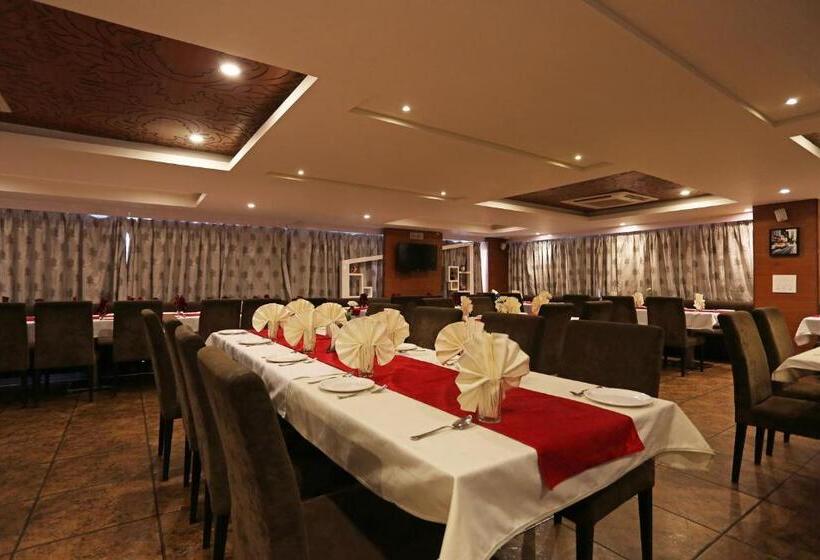 Hotelli Oyo 5561  Cambean