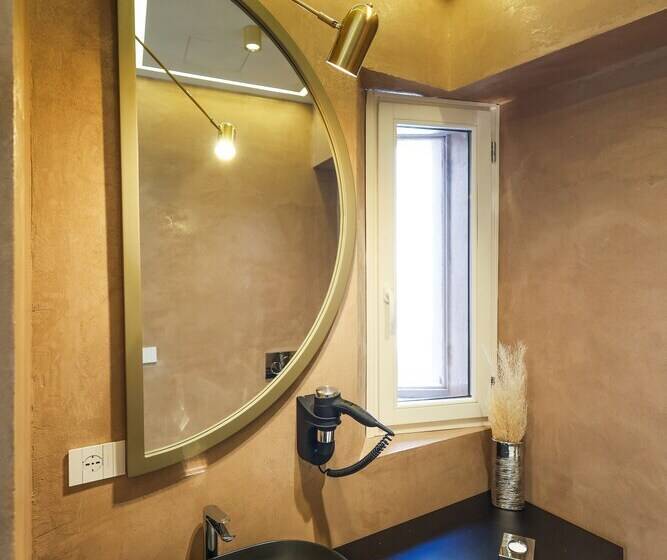 تختخواب و صبحانه Maison San Carlo Luxury Suites