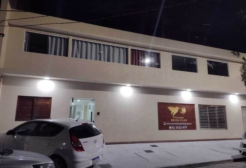 簡易ホテル Pousada Beija Flor