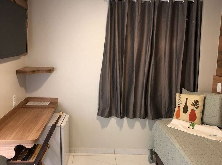 簡易ホテル Pousada Beija Flor