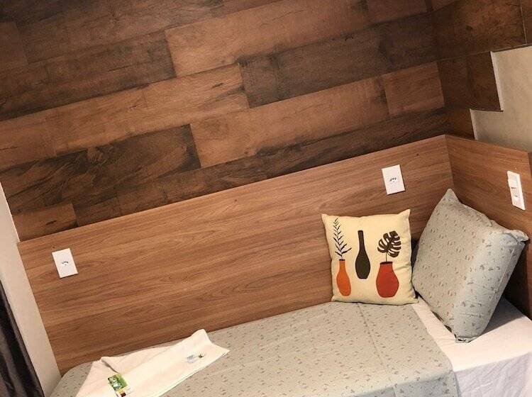 簡易ホテル Pousada Beija Flor