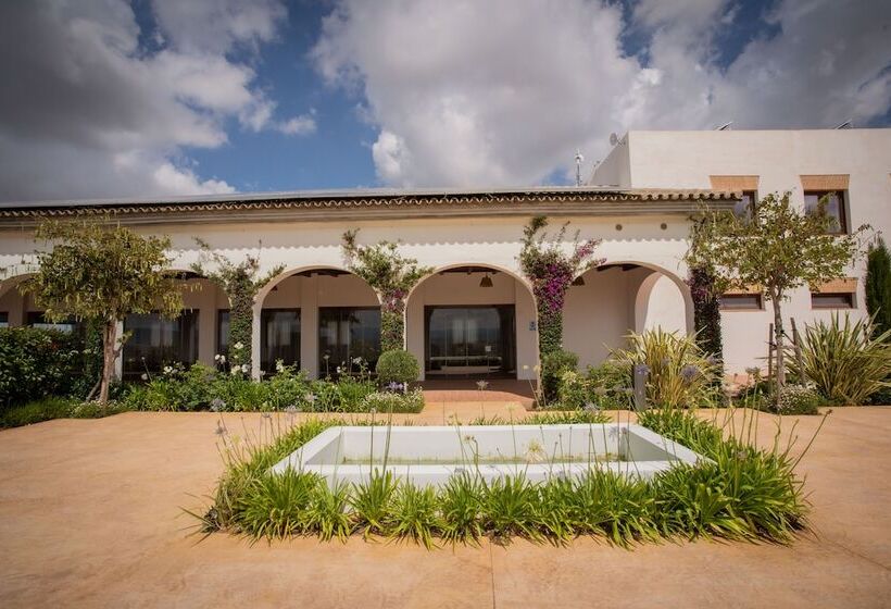 هتل Bodegas Campestral