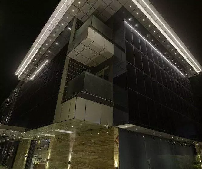 Hotelli Divan Clarks Inn Goa