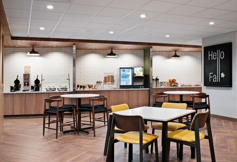 Отель Fairfield By Marriott Inn & Suites Chino