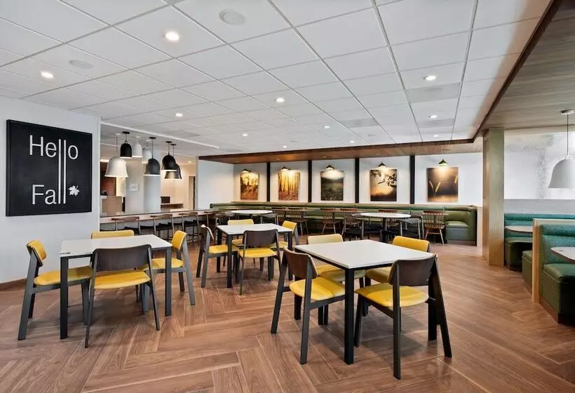 Hotelli Fairfield By Marriott Inn & Suites Chino