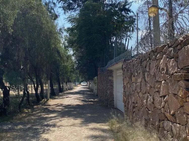 Hotelli Magnolias Jardin & Boutique Suites