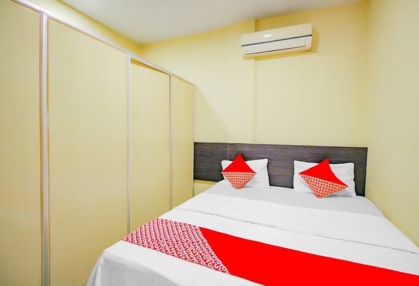 בית מלון כפרי Oyo 90259 Apollo Inn