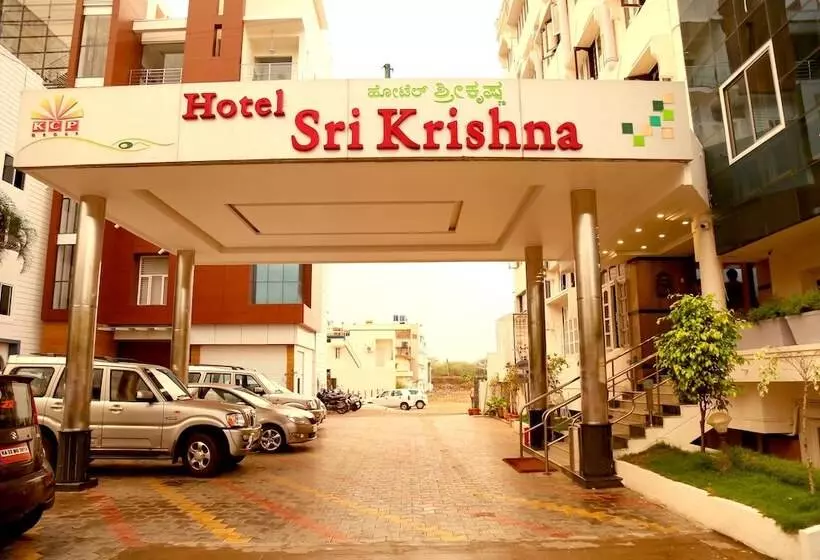 ホテル Sri Krishna