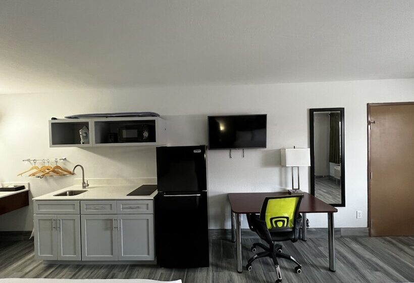 فندق Studio 6 Flagstaff, Az