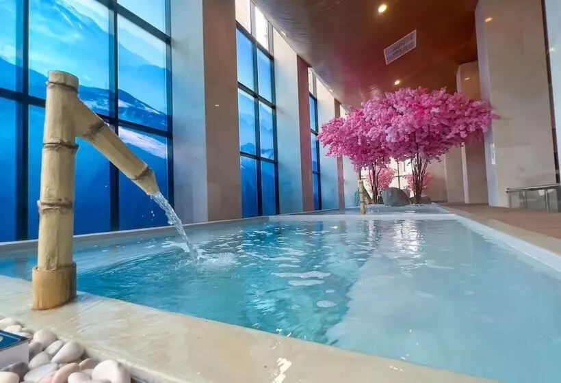 Hotelli The Yanné, Onsen