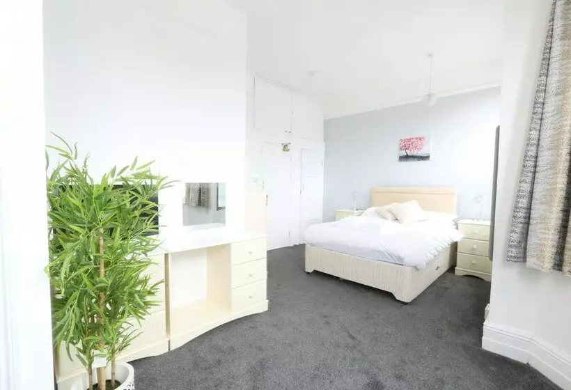 ペンション Sunnydene