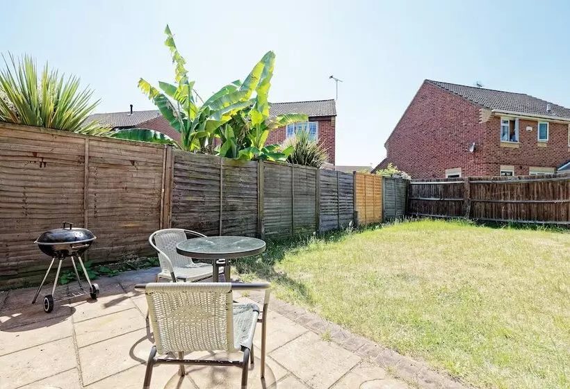 レジデンス Lovely 2 Bed House In Kent Parking Available