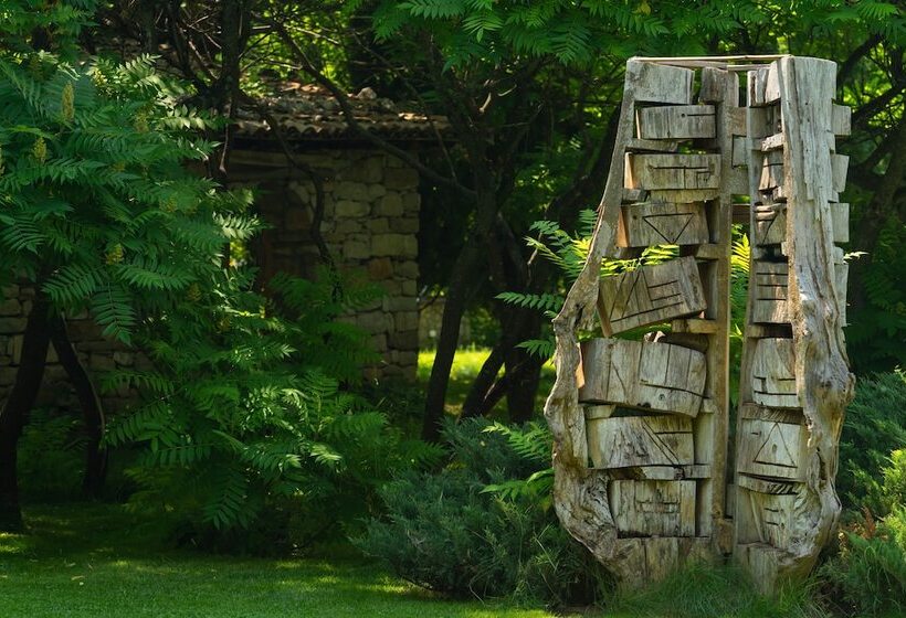 استراحتگاه Ecohotel Imenieto