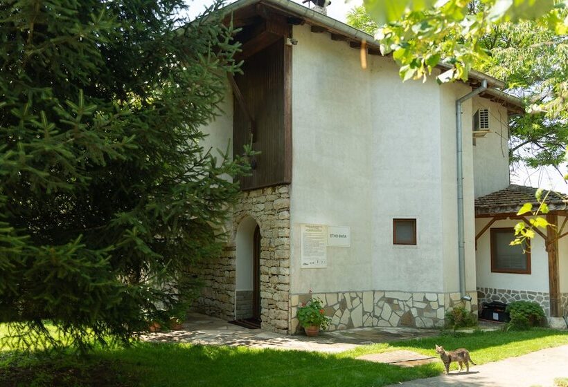 استراحتگاه Ecohotel Imenieto