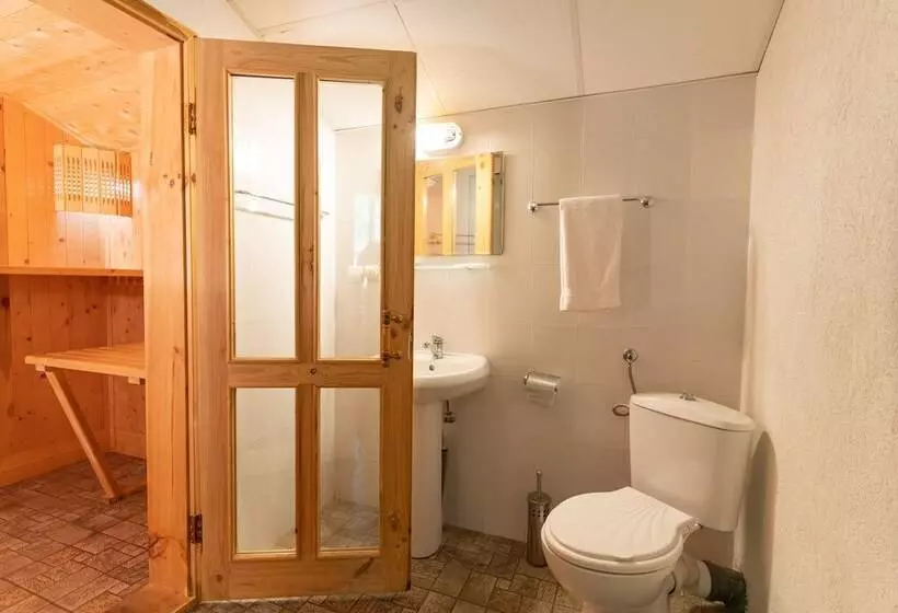 リゾートホテル Ecohotel Imenieto