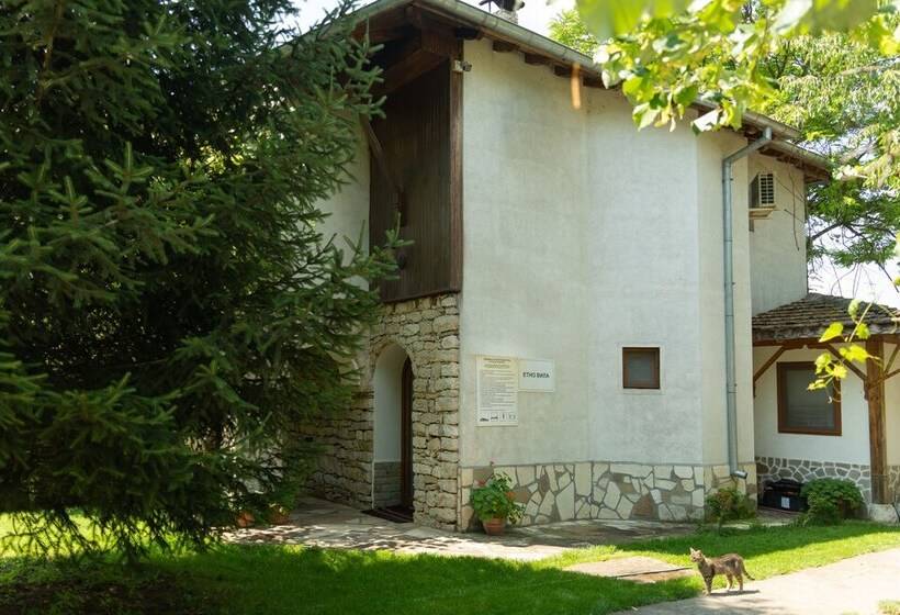 استراحتگاه Ecohotel Imenieto