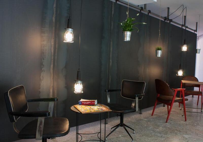 هاستل Casa Jam Barcelona