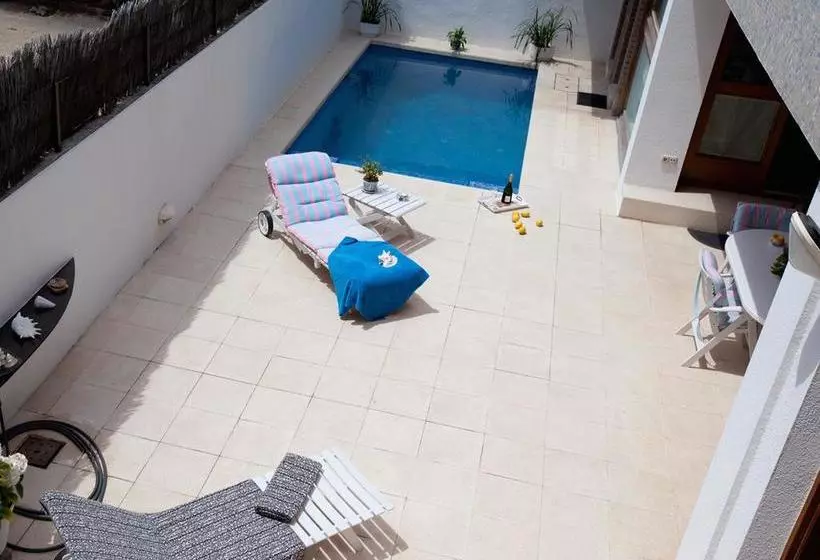 Can Mora B&b
