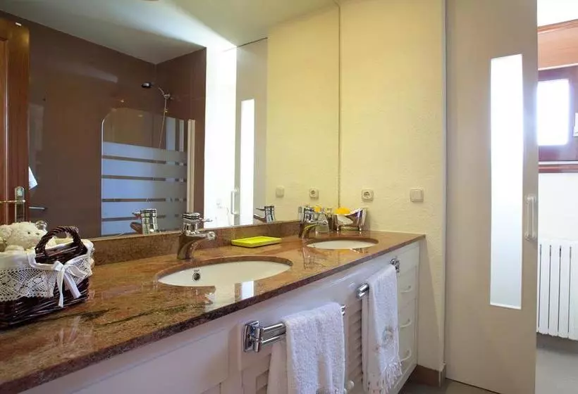 Can Mora B&b