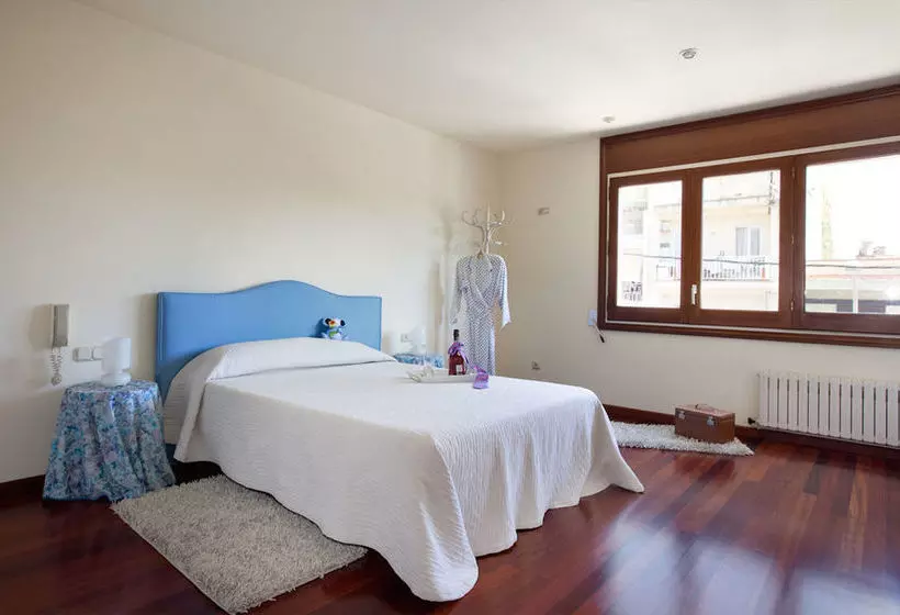 Can Mora B&b