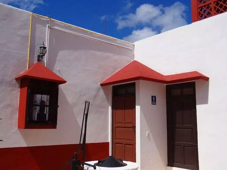 تختخواب و صبحانه Casa De Zari