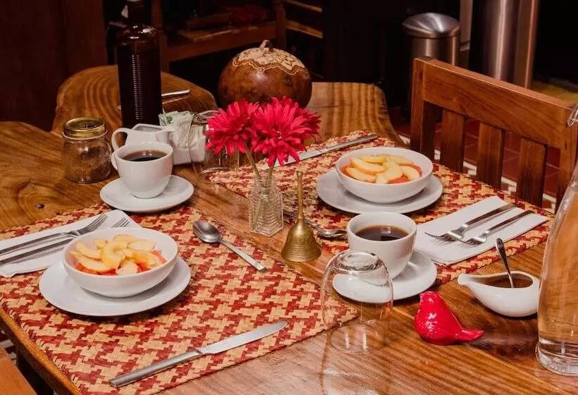 تختخواب و صبحانه Casa De Zari