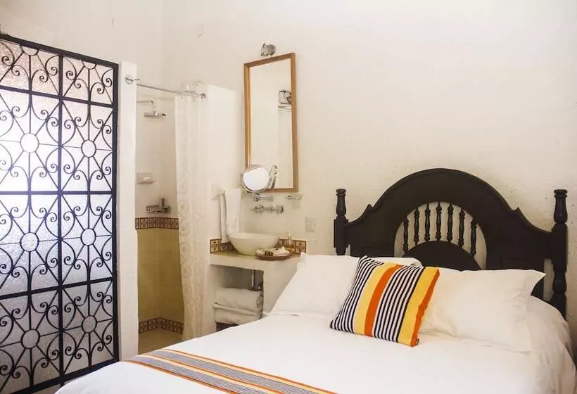 تختخواب و صبحانه Casa De Zari