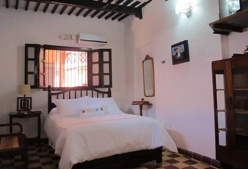 تختخواب و صبحانه Casa De Zari
