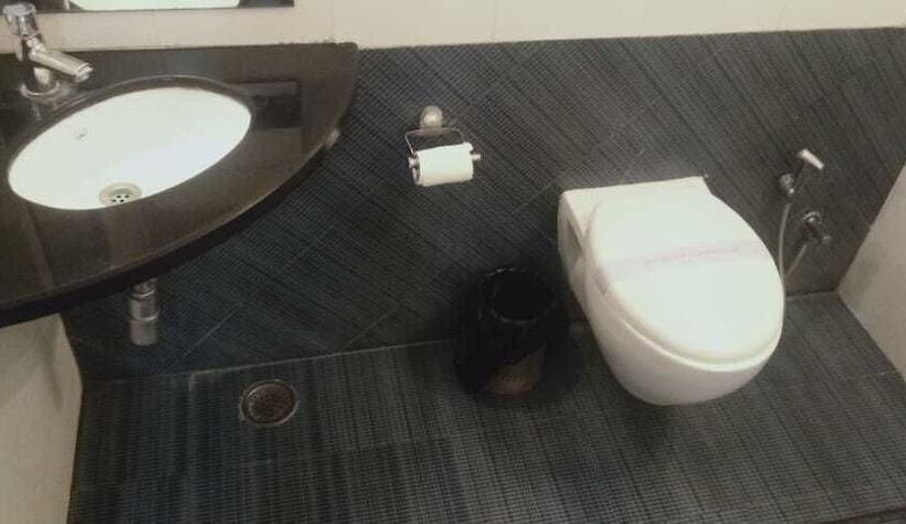 فندق Corporate Inn