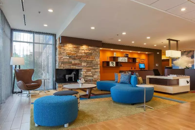 ホテル Fairfield Inn & Suites By Marriott Alexandria