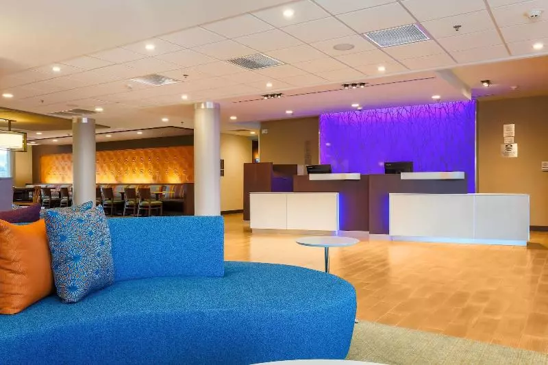 ホテル Fairfield Inn & Suites By Marriott Alexandria