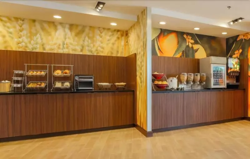 ホテル Fairfield Inn & Suites By Marriott Alexandria