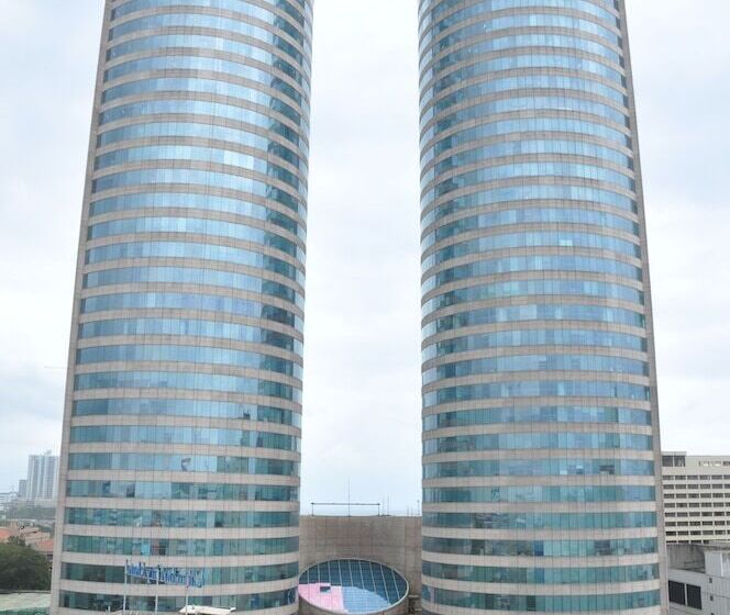 בית מלון כפרי Fairway Colombo