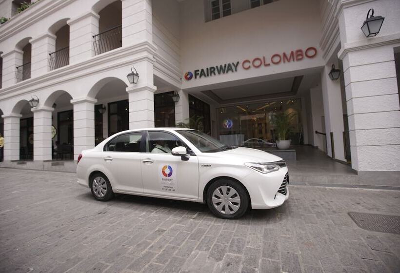 בית מלון כפרי Fairway Colombo