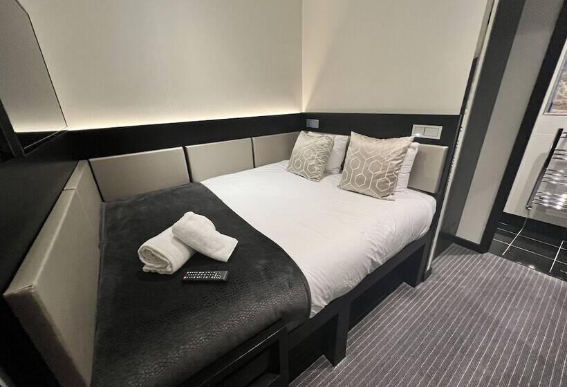 هتل Great St Helen