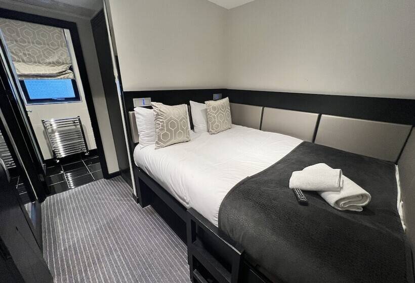 هتل Great St Helen