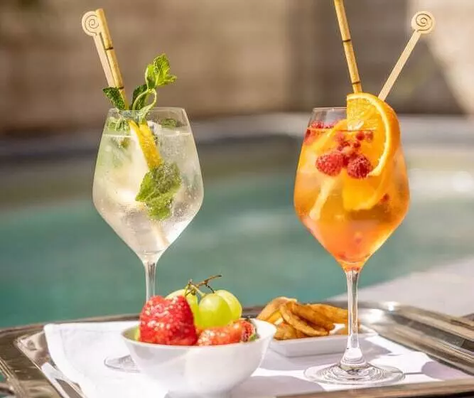 ホテル Le Champ Des Oiseaux Hôtel & Spa